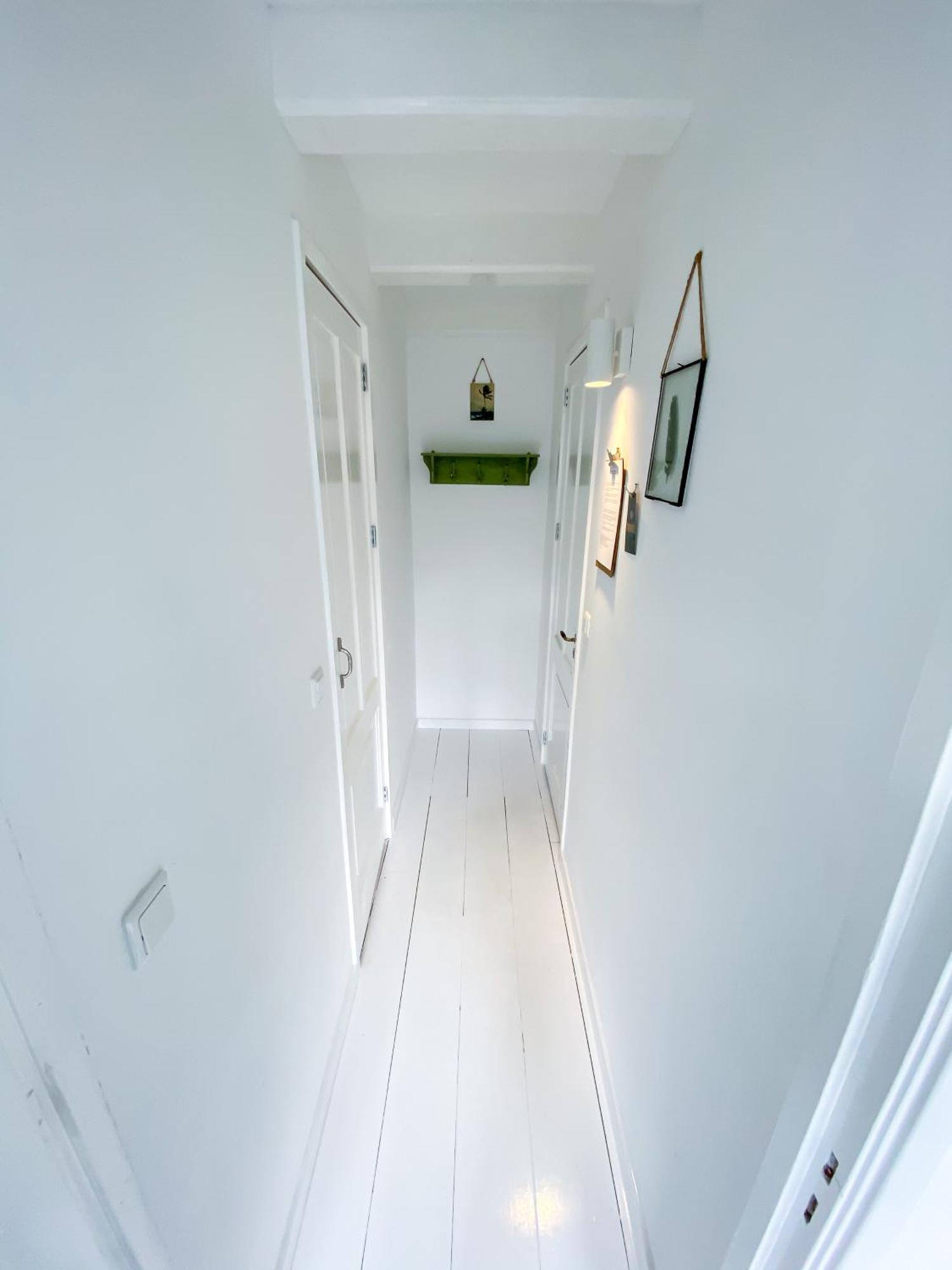 Large En-Suite Room In Historic Canalhouse From 1729 Amsterdam Exterior photo